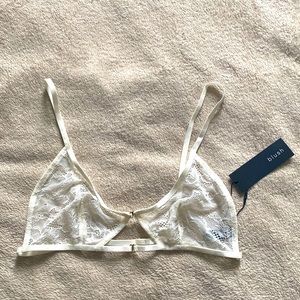 Blush lingerie NWT front open/close lace bralette medium